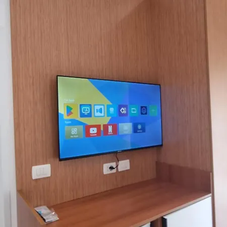 게스트하우스 Platinum Apartmentsinnthebeach *